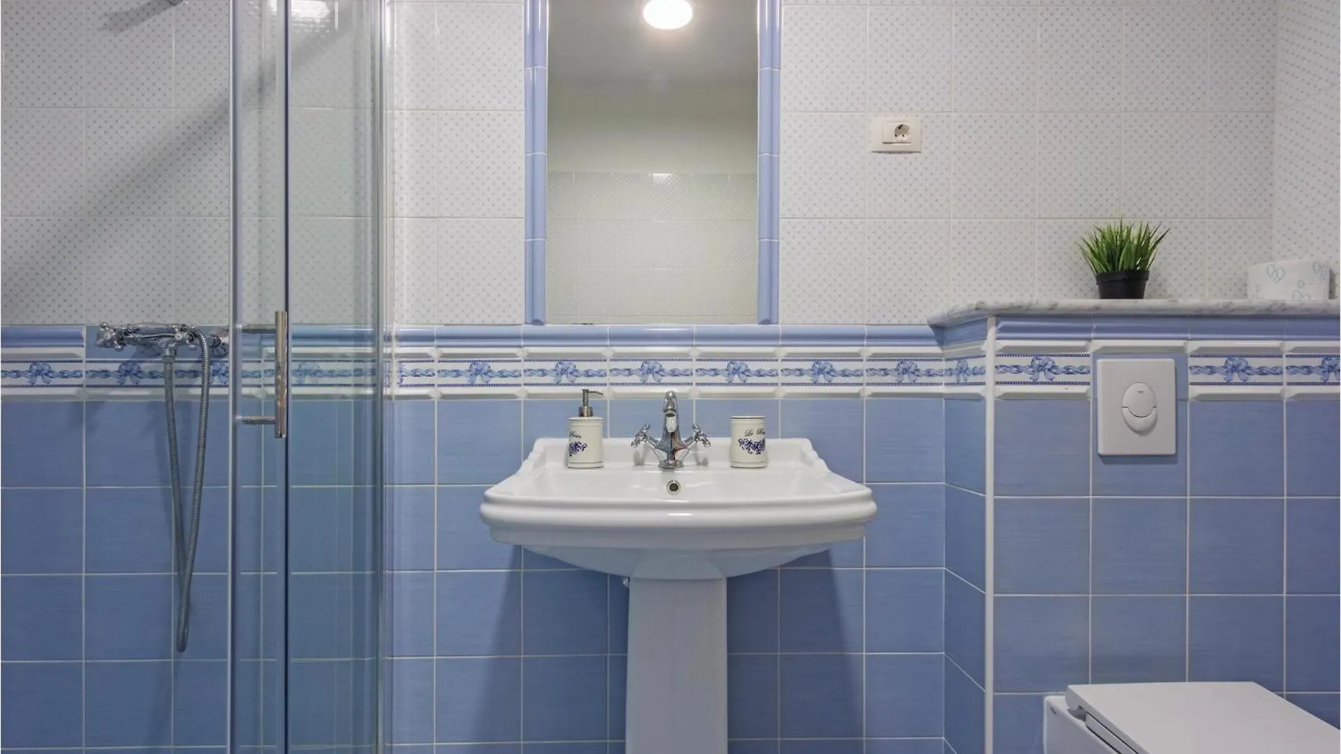 Nice Apartment In Pula With Kitchen